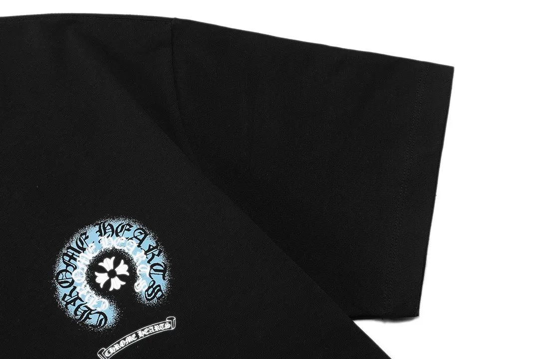P150 Chrome Hearts 2026 official website new style Sanskrit letter logo on the front and back, same style for men and women, short-sleeved T-shirt ·Customized 300g 100% double yarn pure cotton fabric ·Dyeing 32 counts double-strand thread ·Collar label, hangtag, main mark and three labels complete Color: Black Size: XS S M L